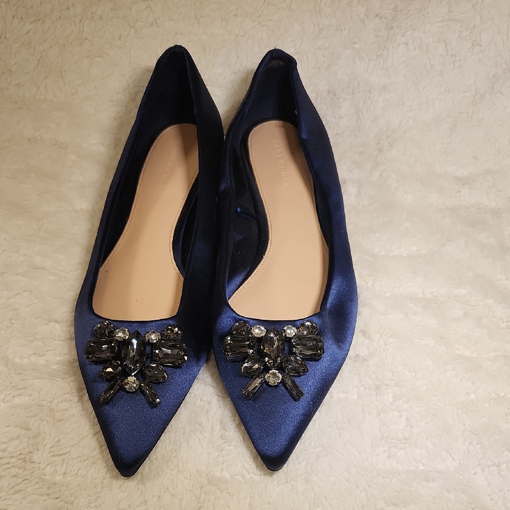 Zara Woman Navy Blue Flats Size 40